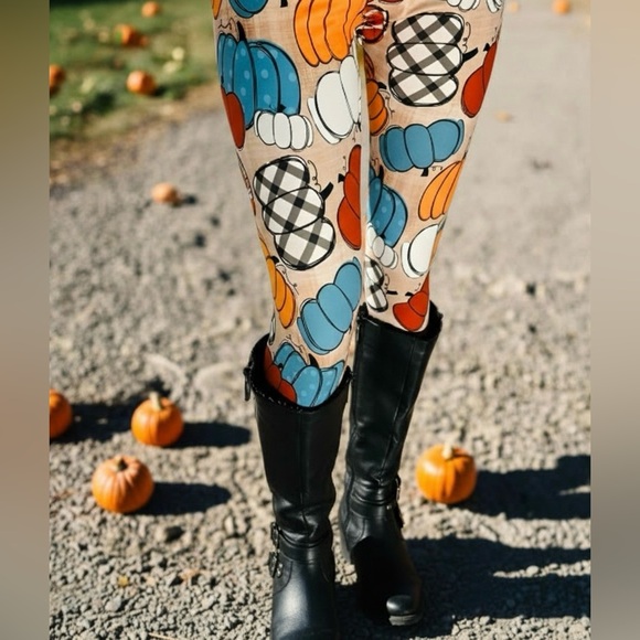 NEW Womens Pumpkin Thanksgiving Leggings Luxury Fall Yoga Pants Sizes OS/TC/TC2 - Picture 6 of 12